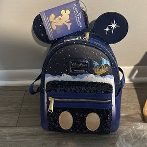 Lougefly limited edition Mickey Main attraction Peter Pan